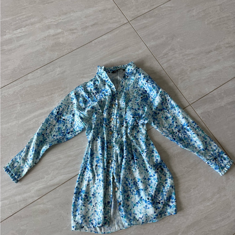 Zara Blue and Aqua Floral Button-Front Blouse - Picture 2 of 4